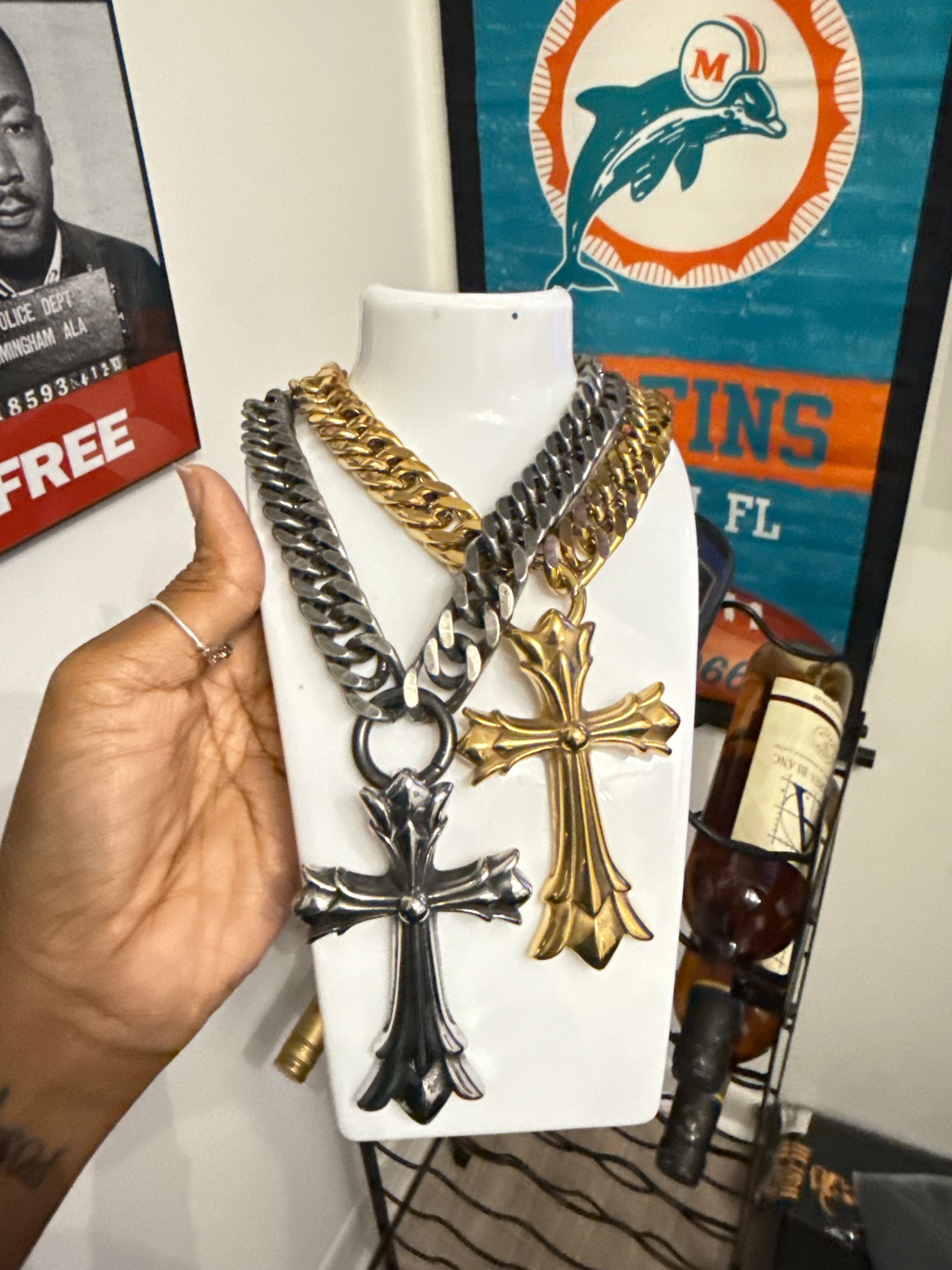 Big chrome necklace