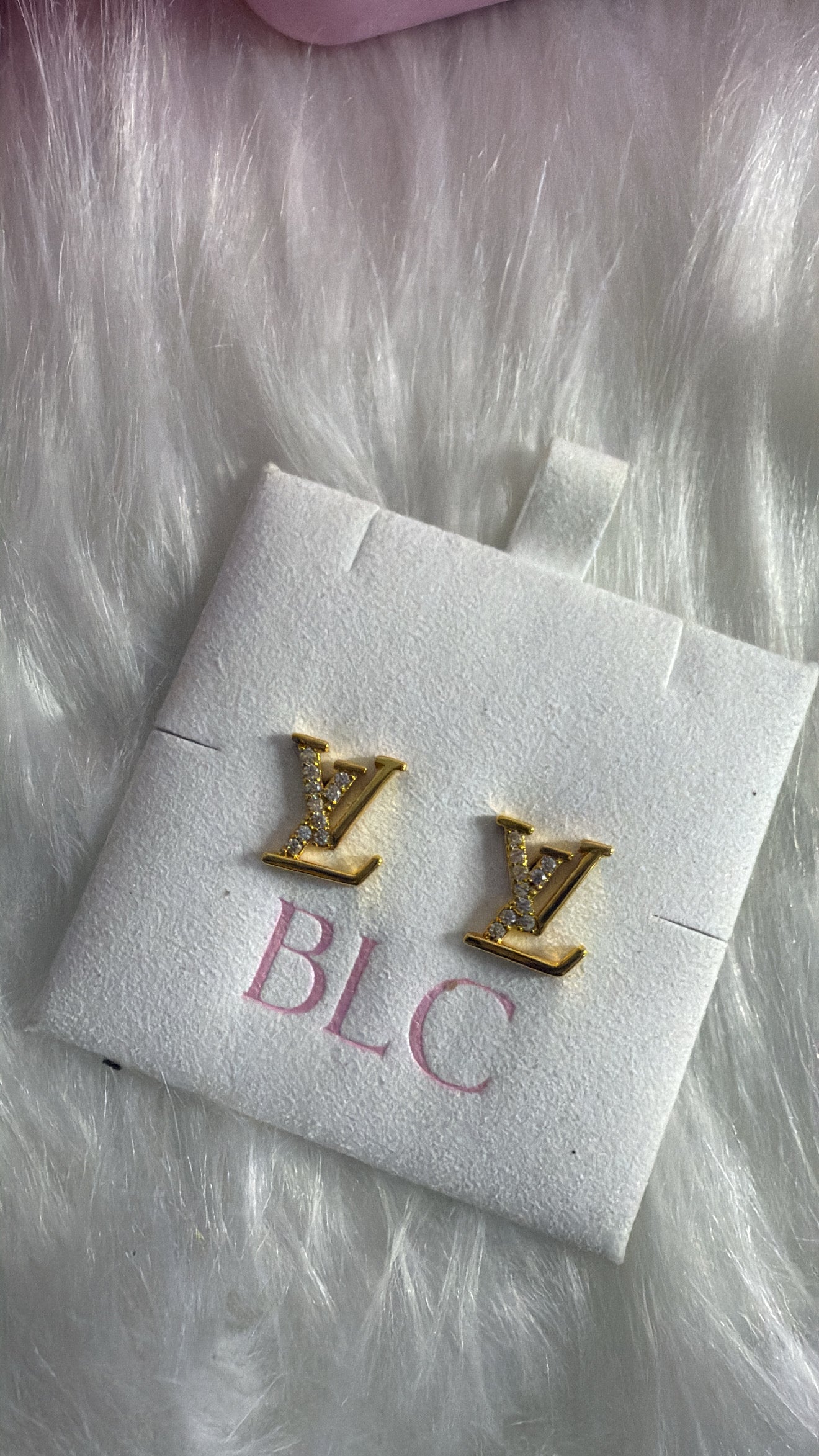 LV studs