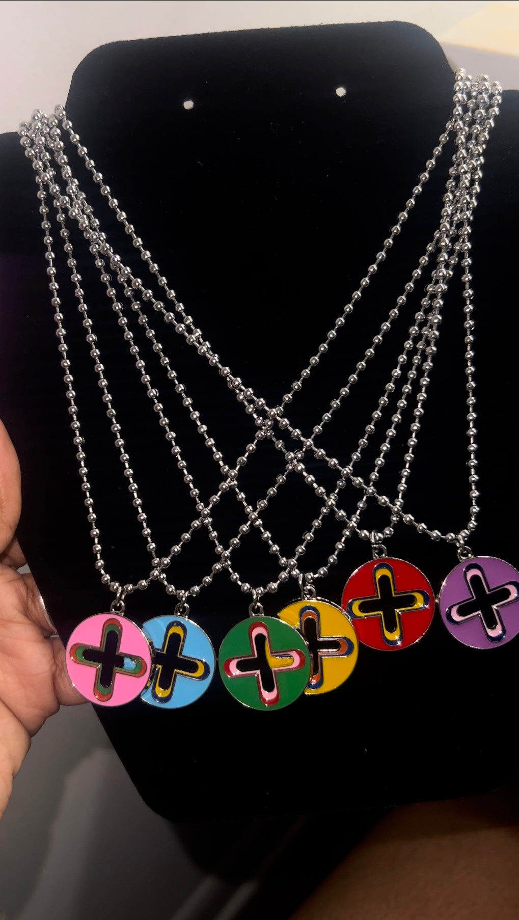 Niche colorful necklaces