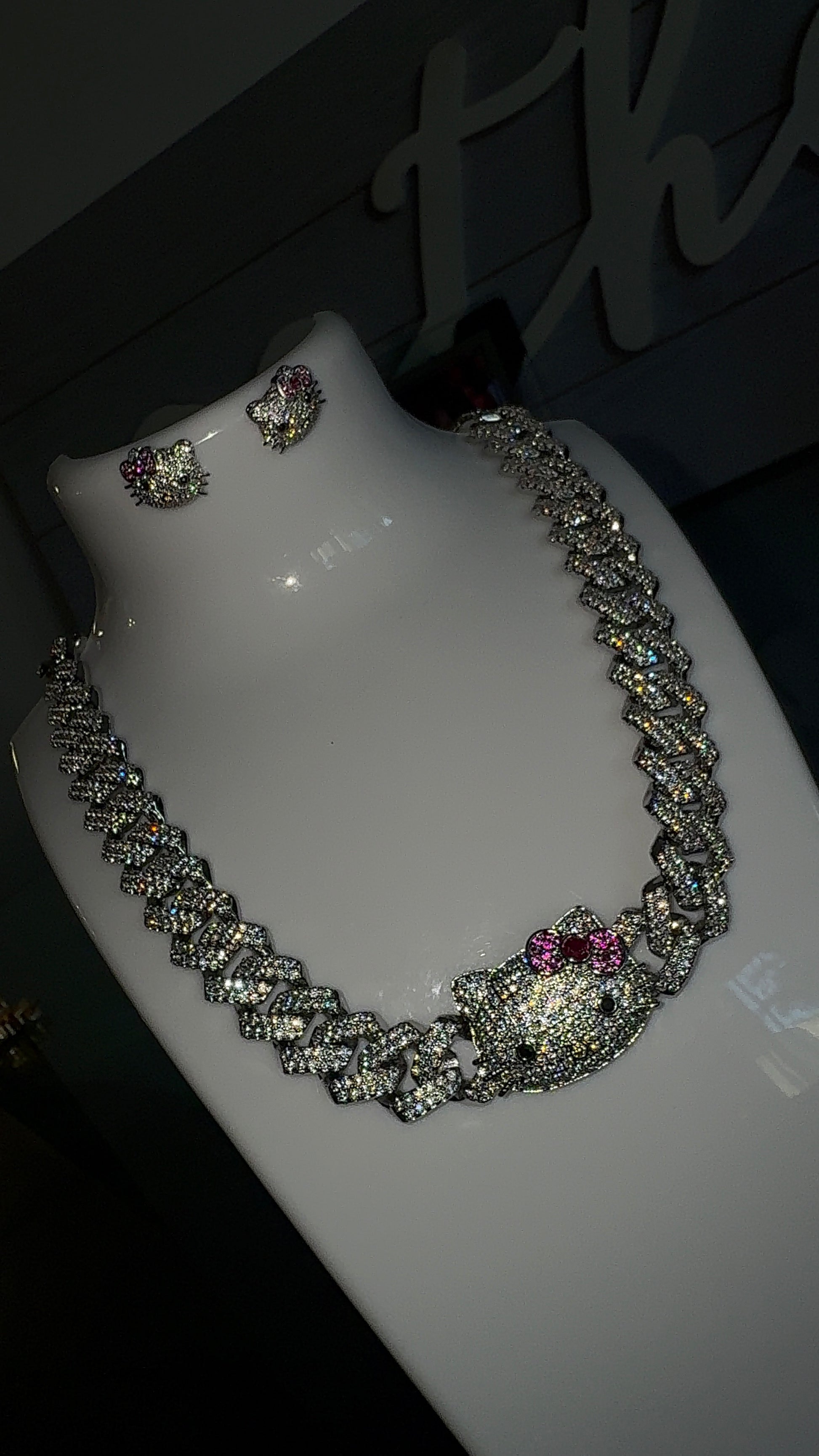 Silver Cuban hello kitty set